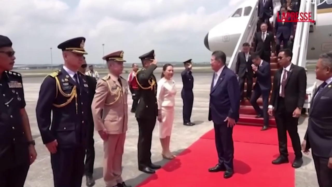 cambogia thailandia l8217arrivo in malesia del presidente thailandese le immagini prima del vertice