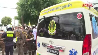 Bangkok, spara e uccide 5 persone in un mercato: il video dei soccorsi