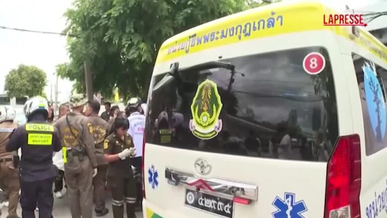 Bangkok, spara e uccide 5 persone in un mercato: il video dei soccorsi