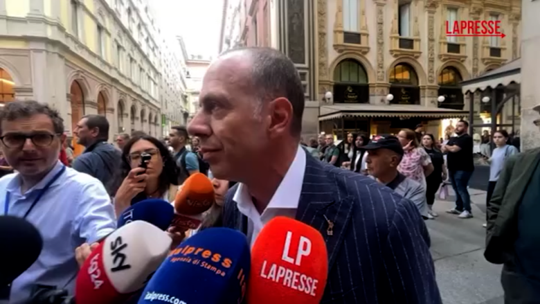 Inchiesta Urbanistica Milano, protesta di Potere al popolo contro Sala e Salvini