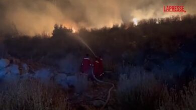 Albania, gli incendi bruciano migliaia di ettari di foreste
