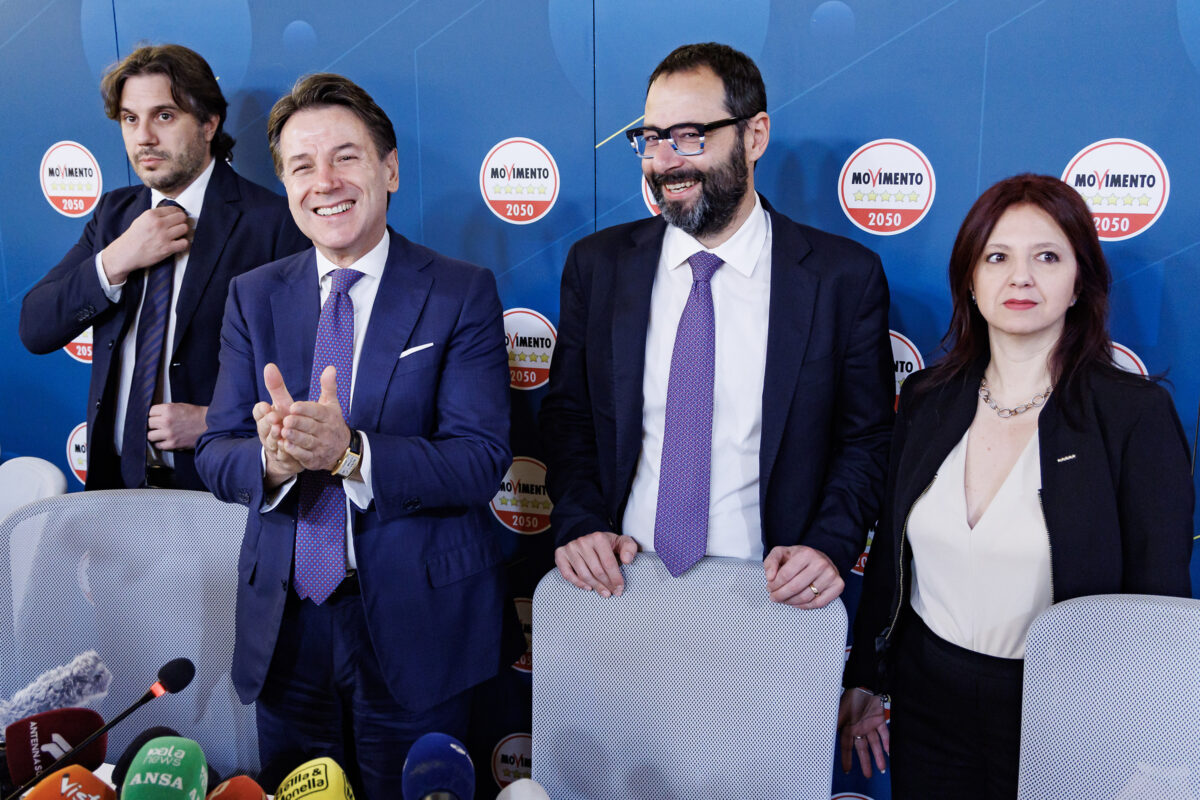 Dl Economia, M5s: “Maggioranza ritira emendamento su interinali, nostra vittoria” Dl Economia, M5s: “Maggioranza ritira emendamento su interinali, nostra vittoria”