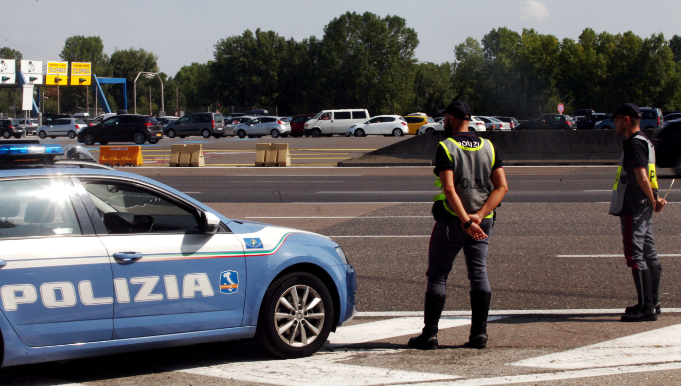 Esodo estivo 2025, le previsioni del traffico ad agosto: i giorni da bollino nero e bollino rosso Esodo estivo 2025, le previsioni del traffico ad agosto: i giorni da bollino nero e bollino rosso