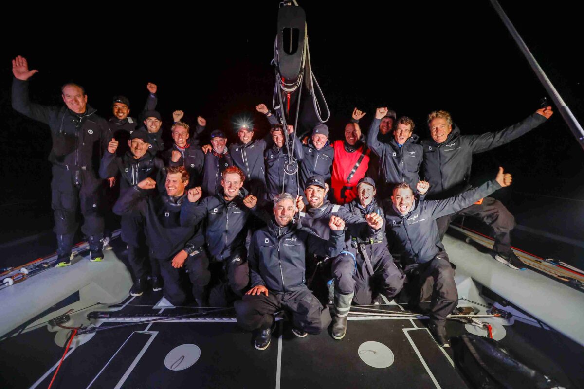 nautica alla fastnet race trionfa maxi monoscafo black jack 100 membro di yacht club de monaco