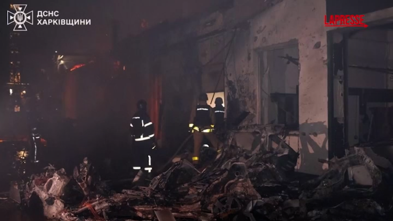 Ucraina, raid russo su Kharkiv: tre feriti Ucraina, raid russo su Kharkiv: tre feriti