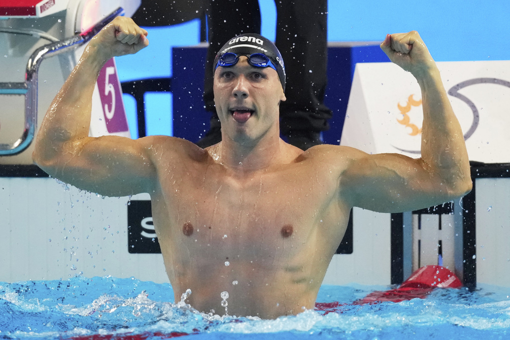 Mondiali nuoto 2025, Santoro-Pellacani oro nei tuffi. Trionfa anche Cerasuolo nei 50 metri rana