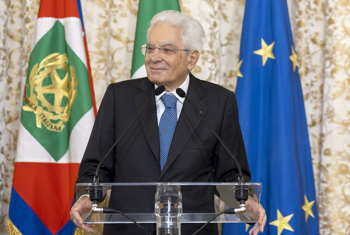 Mattarella: “La Russia ha demolito l’equilibrio della pace. A Gaza situazione intollerabile, serve tregua”