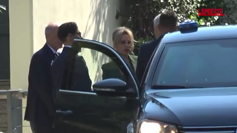 Forza Italia, Tajani vede Marina e Pier Silvio Berlusconi a Cologno Monzese: le immagini