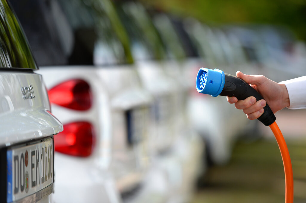 incentivi auto elettriche 600 milioni da settembre come funzionano chi sono i beneficiari