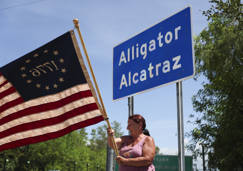 alligator alcatraz un altro italiano detenuto il consolato di miami lavora al caso