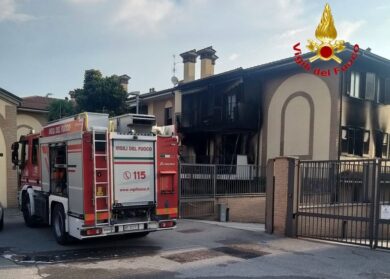 Milano, incendio in appartamento: muore 59enne