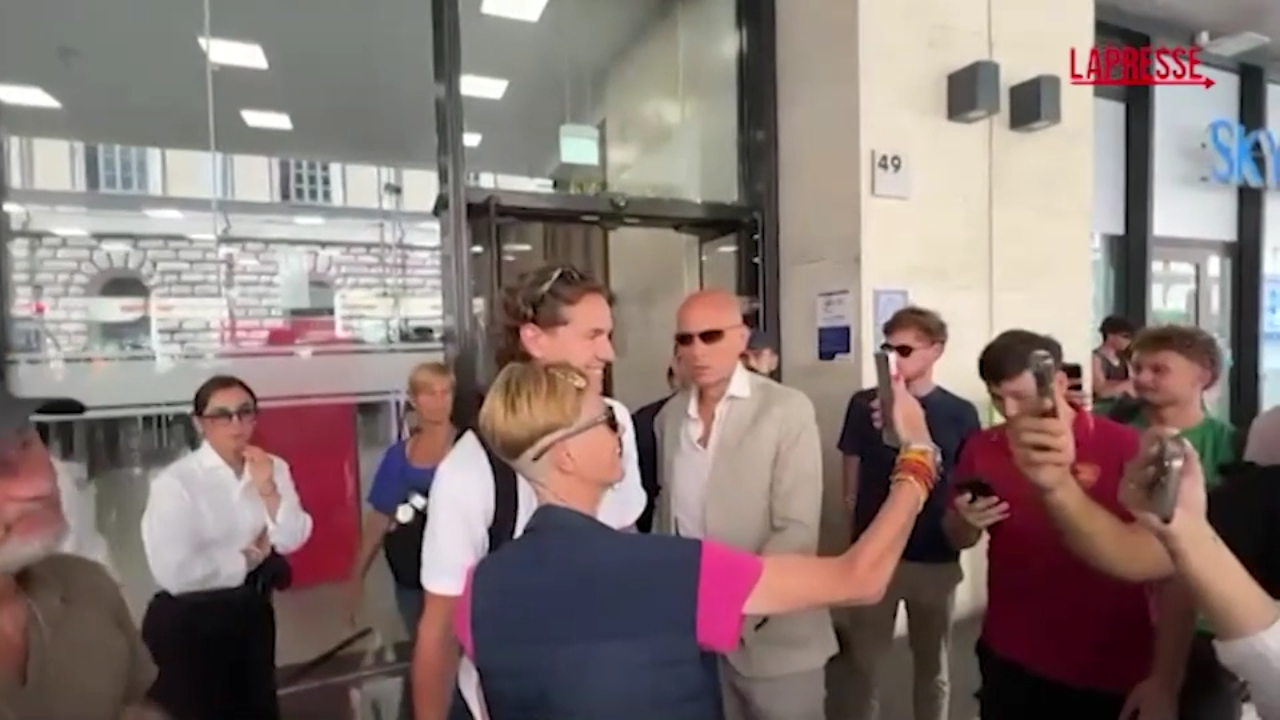 daniele ghilardi arriva a roma contento di essere qui
