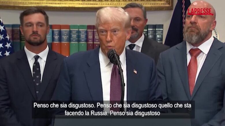 Ucraina, Trump: "Quello che sta facendo la Russia è disgustoso"