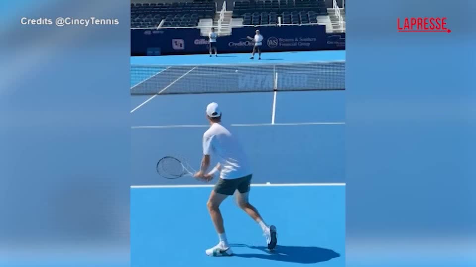 jannik sinner primo allenamento a cincinnati in vista del masters 1000