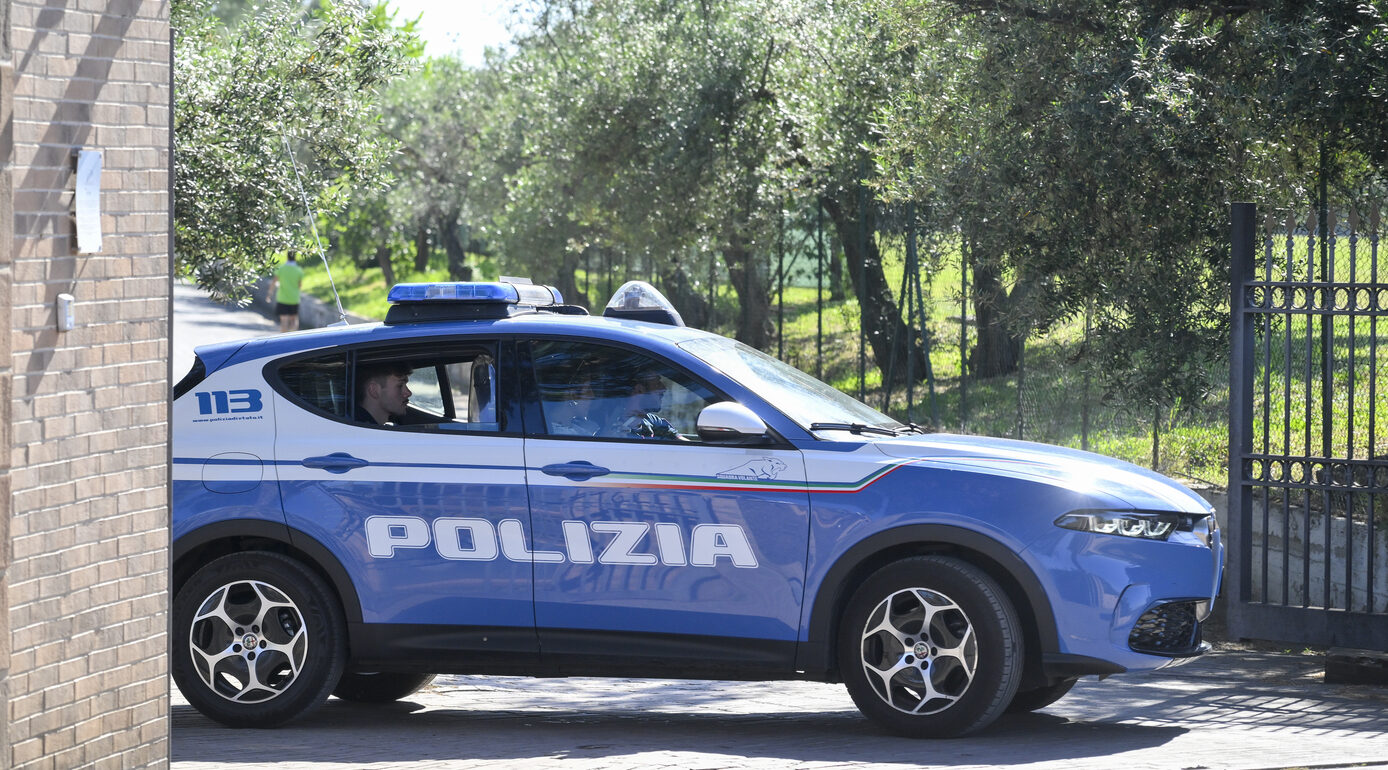 21enne sequestrata e violentata a perugia fermato un 45enne