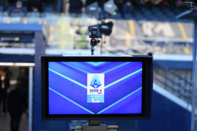 Serie A 2025-2026, decisioni Var spiegate allo stadio dall’arbitro