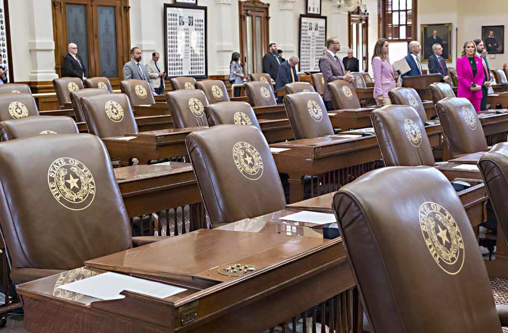 Usa, scontro in Texas sui nuovi distretti elettorali: Trump contro deputati dem che disertano l’aula