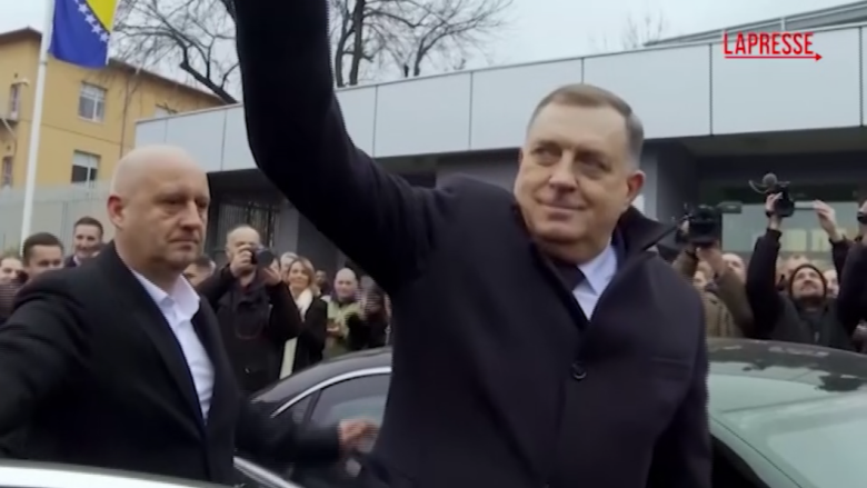 Bosnia, revocato il mandato al presidente della Repubblica Serba Milorad Dodik
