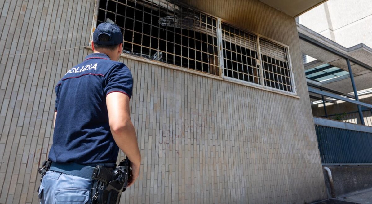 Stuprò figlia di 14 anni, arrestato a Roma