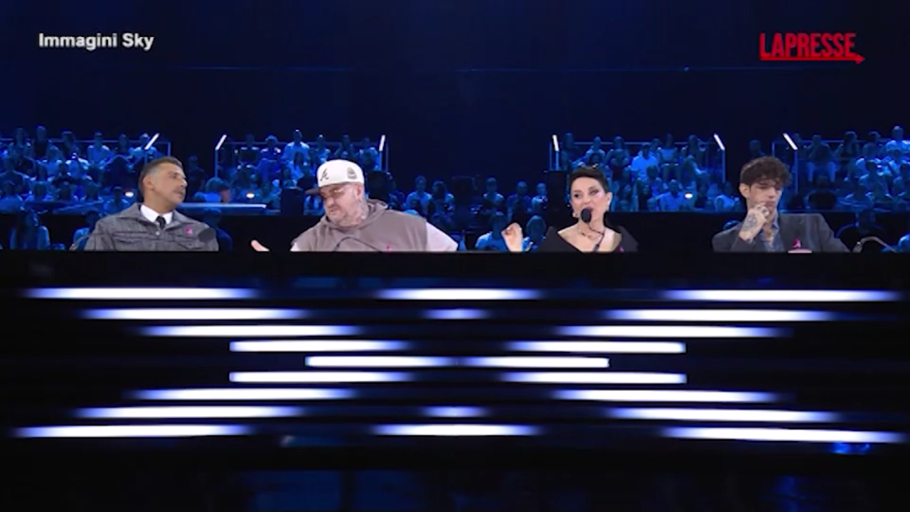 x factor 2025 va in scena il karaoke dei giudici durante le selezioni