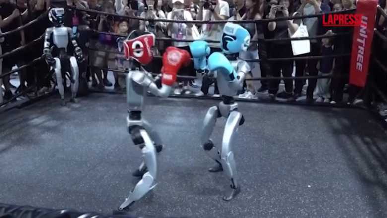 Robot combattono sul ring, ecco cosa è successo all'Expo tech di Pechino