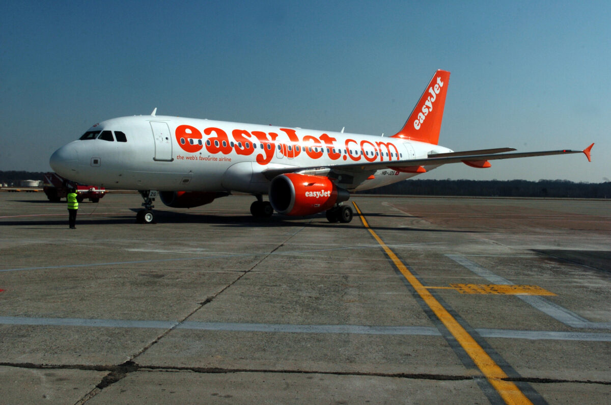 Brindisi, fumo in cabina: atterraggio d’emergenza per volo diretto in Francia