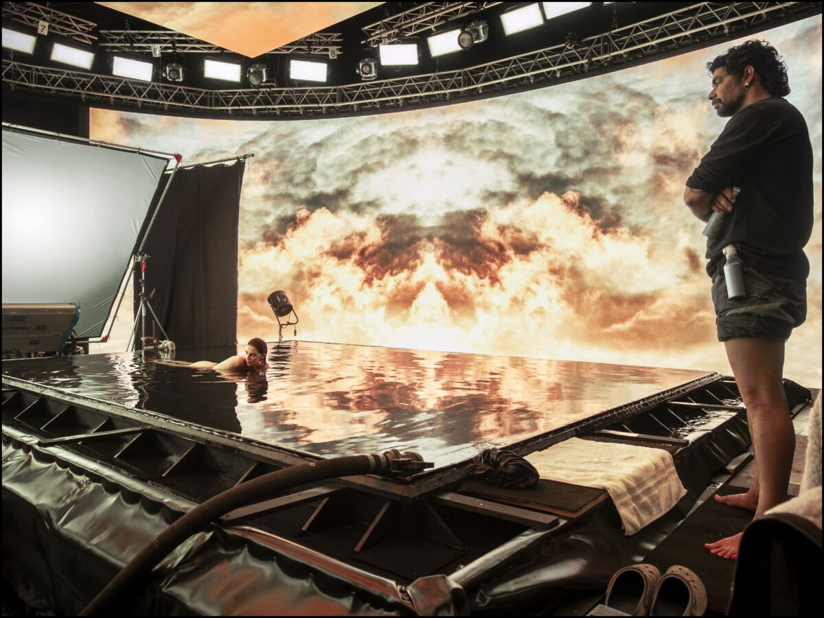 Galleria foto 'Calendario Pirelli 2026, le immagini dal backstage con Luisa Ranieri ed Eva Herzigova' - foto 7