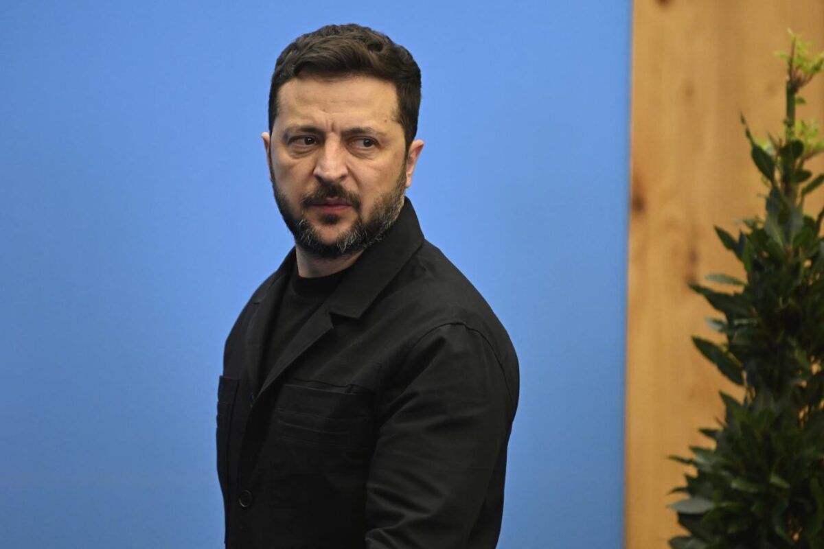 Il presidente ucraino Zelensky in conferenza stampa al Consiglio d\'Europa a Strasburgo