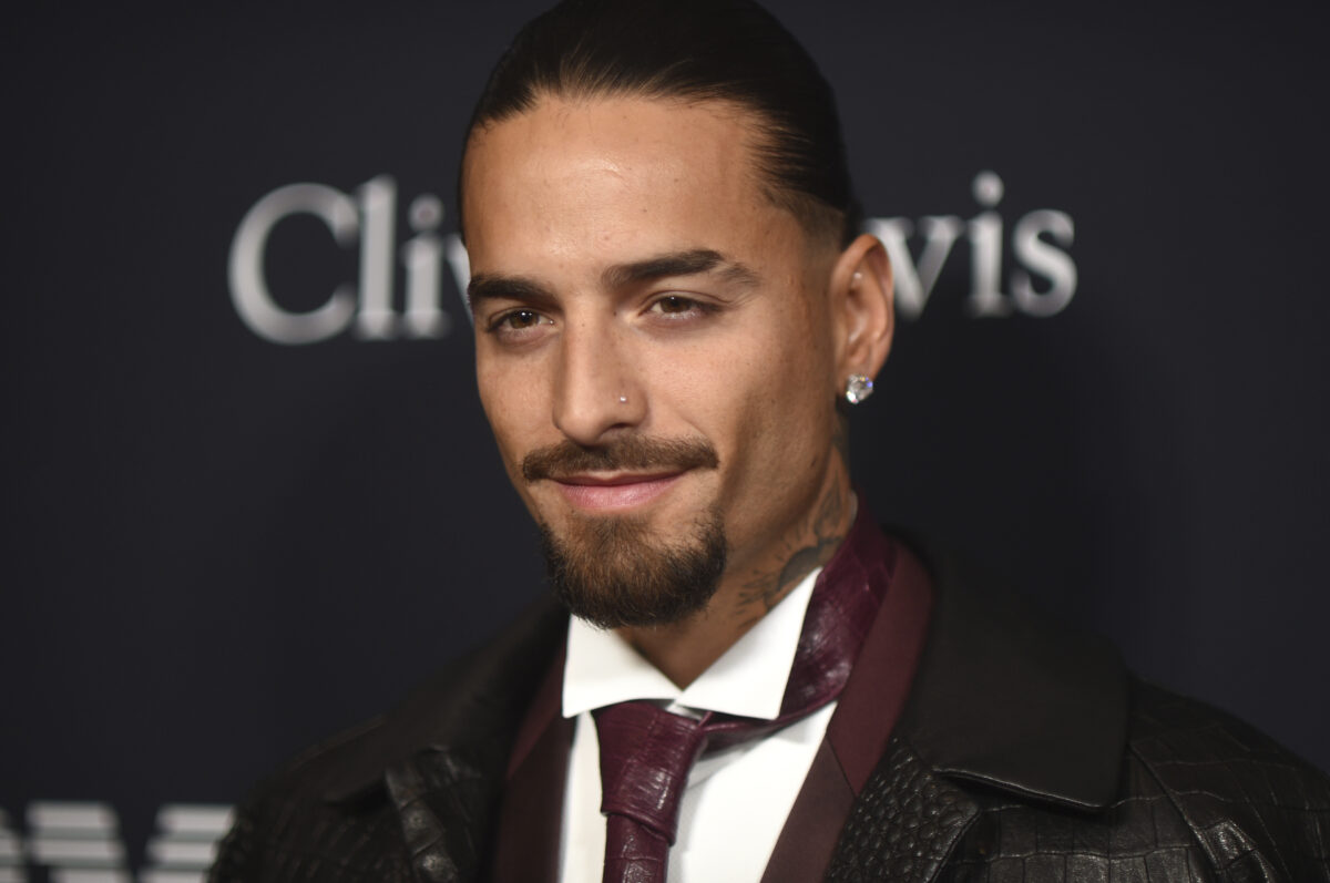 Maluma rimprovera dal palco genitori con bimbo di un anno al suo concerto