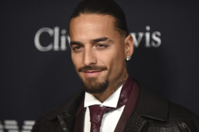 Maluma rimprovera dal palco genitori con bimbo di un anno al suo concerto