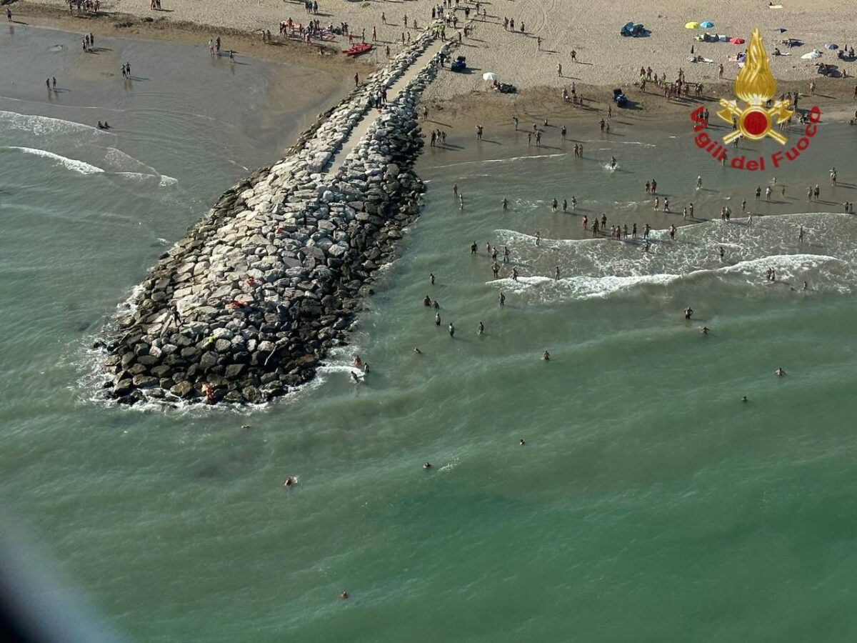 Cavallino Treporti, bambino scomparso in mare: recuperato il corpo senza vita Cavallino Treporti, bambino scomparso in mare: recuperato il corpo senza vita