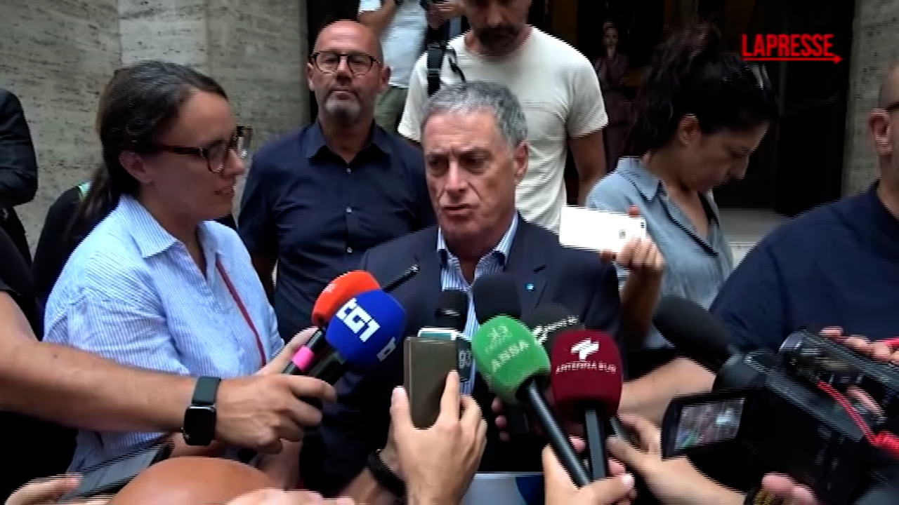 Ex Ilva, sindacati: "Documento senza certezze e garanzie per i lavoratori" Ex Ilva, sindacati: "Documento senza certezze e garanzie per i lavoratori"