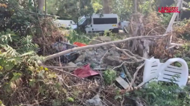 Milano, investita e uccisa da ragazzini: dentro il campo nomadi di via Selvanesco