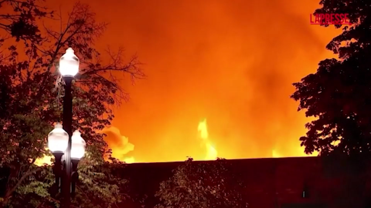 Usa, incendio nel centro di Salt Lake City