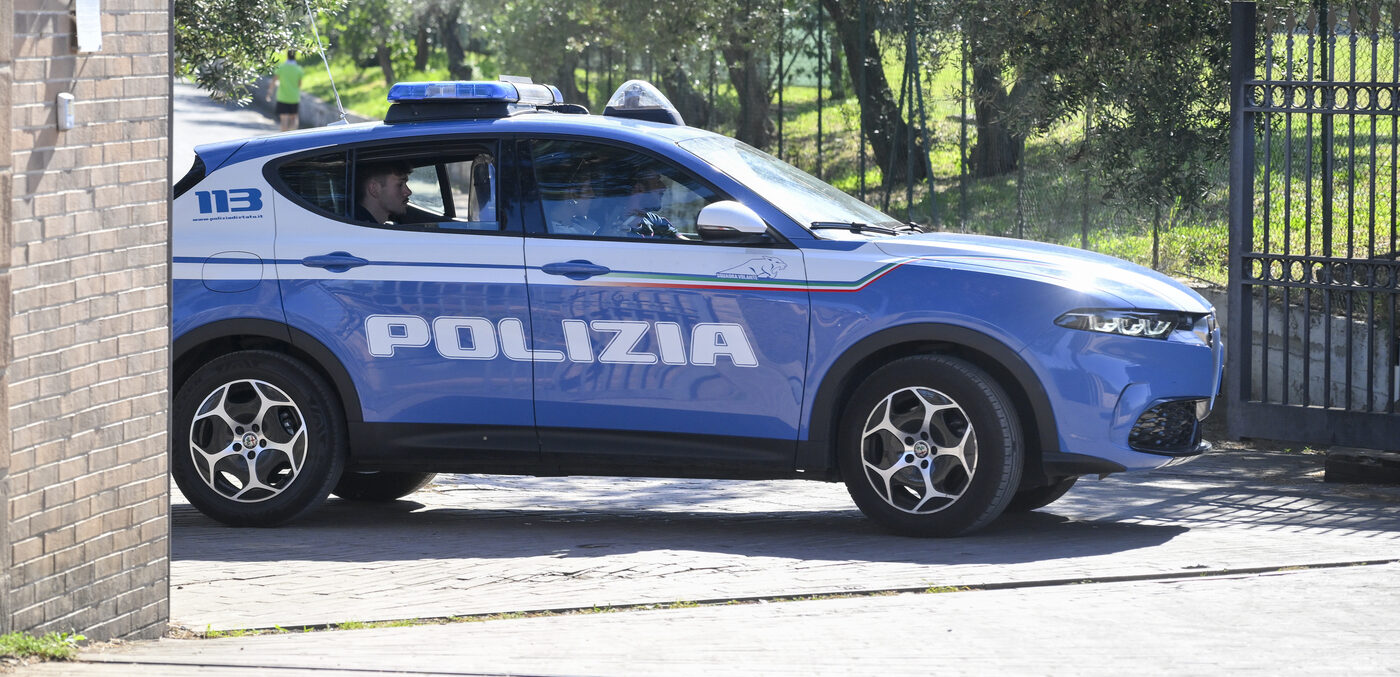 Psicologo trovato morto a Modena in casa con cinta al collo, ipotesi omicidio Psicologo trovato morto a Modena in casa con cinta al collo, ipotesi omicidio