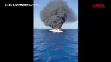 Formentera, yacht prende fuoco al largo dell’isola