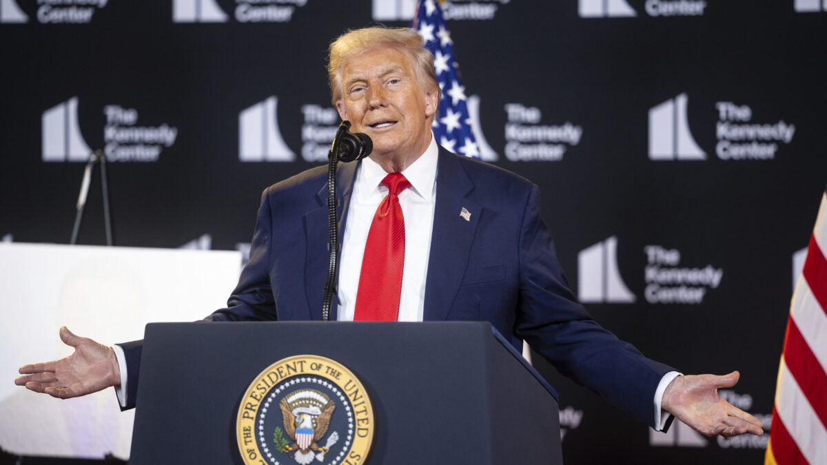 Ucraina,Trump rassicura l’Europa: “Obiettivo tregua e no cessione territori senza Kiev”