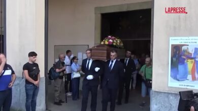 Funerali Cecilia de Astis a Milano, l'ultimo saluto dei familiari