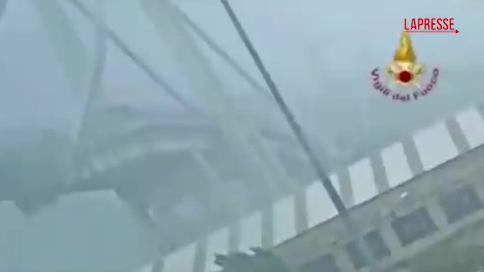 ponte morandi il ricordo della tragedia in un video dei vigili del fuoco
