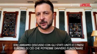 Zelensky: "Serve posizione forte da parte degli Usa. Tutto dipenderà da questo"