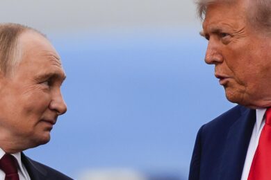 Il presidente Donald Trump incontra il presidente russo Vladimir Putin in Alaska