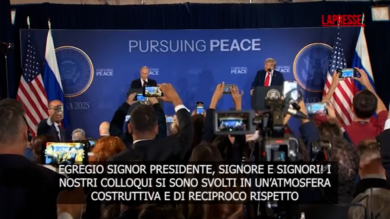 Putin: "Nostri Paesi sono vicini vicini, colloquio costruttivo"