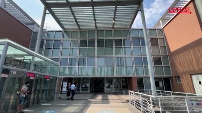 Morto Pippo Baudo, l’omaggio dei fan all'ospedale