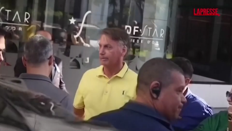 Brasile, Bolsonaro esce dai domiciliari per visite mediche