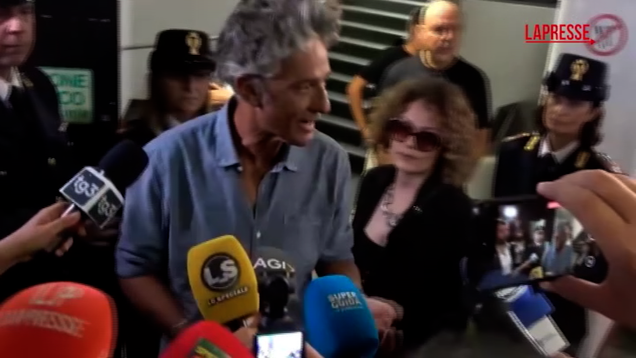 Pippo Baudo, Fiorello: “La Rai dovrebbe sostituire il Cavallo con una sua statua”