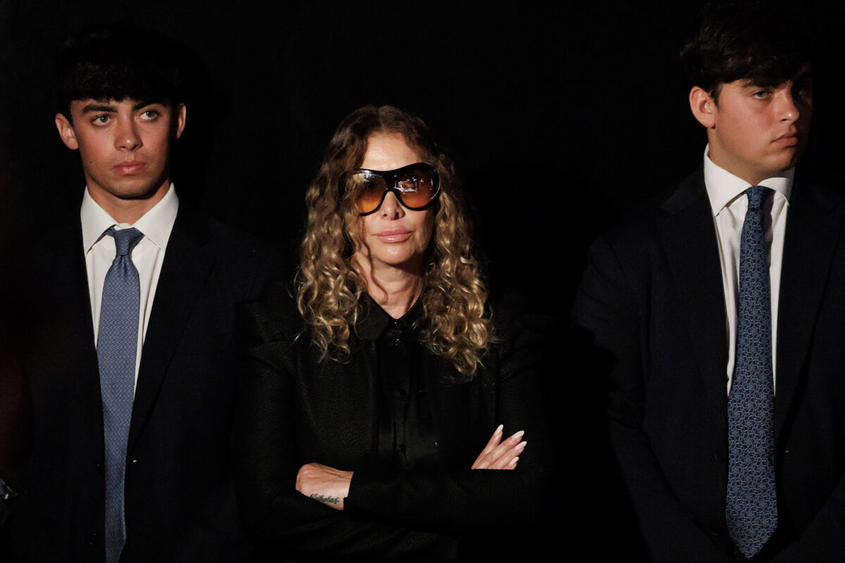 Galleria foto 'Pippo Baudo, i vip alla camera ardente: Fiorello, Lino Banfi, Mara Venier – Le foto' - foto 5