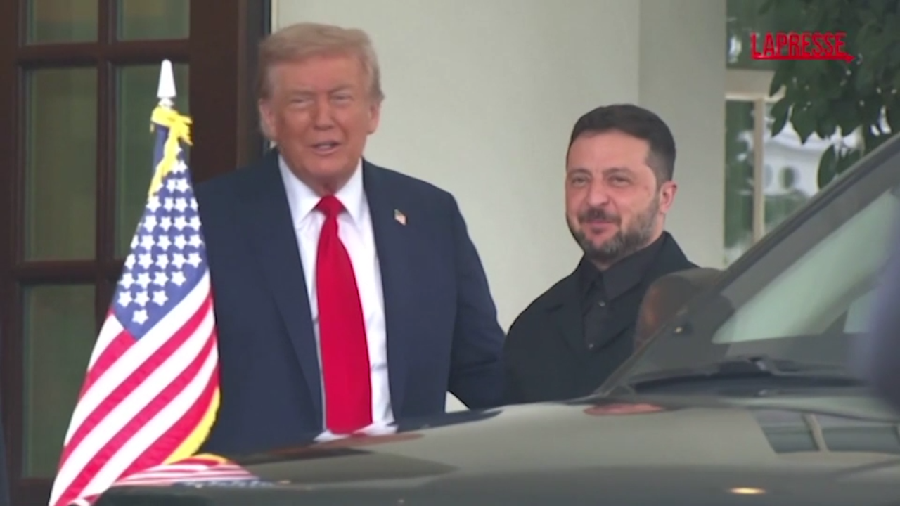 Ucraina, vertice di Washington: Donald Trump accoglie Zelensky alla Casa Bianca Ucraina, vertice di Washington: Donald Trump accoglie Zelensky alla Casa Bianca