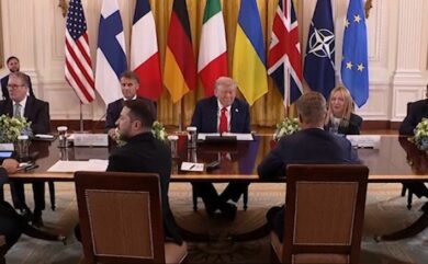 Meloni a Trump: “Non voglio mai parlare con la stampa”. Polemica per il fuori onda a Washington