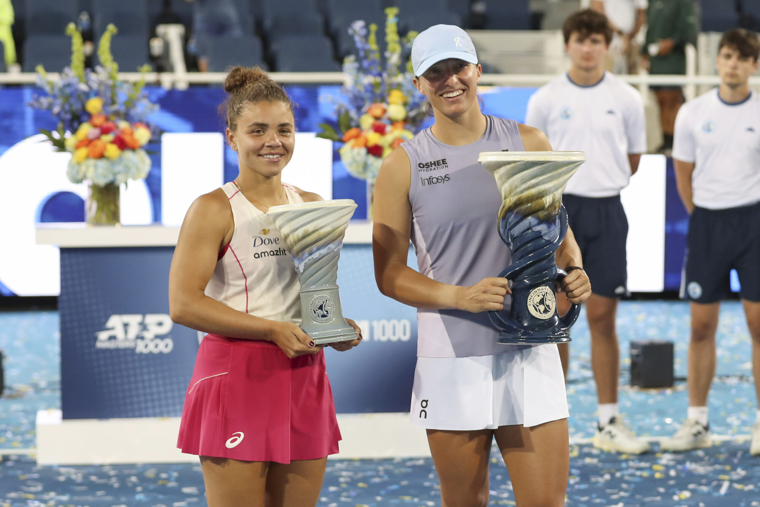 Wta Cincinnati 2025, Paolini sconfitta in finale da Swiatek