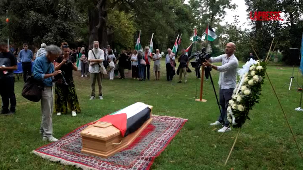 pisa celebrati i funerali della 20enne di gaza morta in ospedale in italia